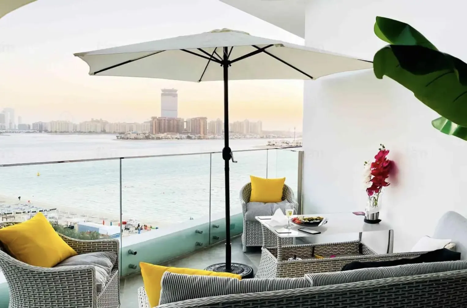 Apartment Azizi Mina, Beachfront 1 Bedroom, Sea View, Private Balcony Dubai